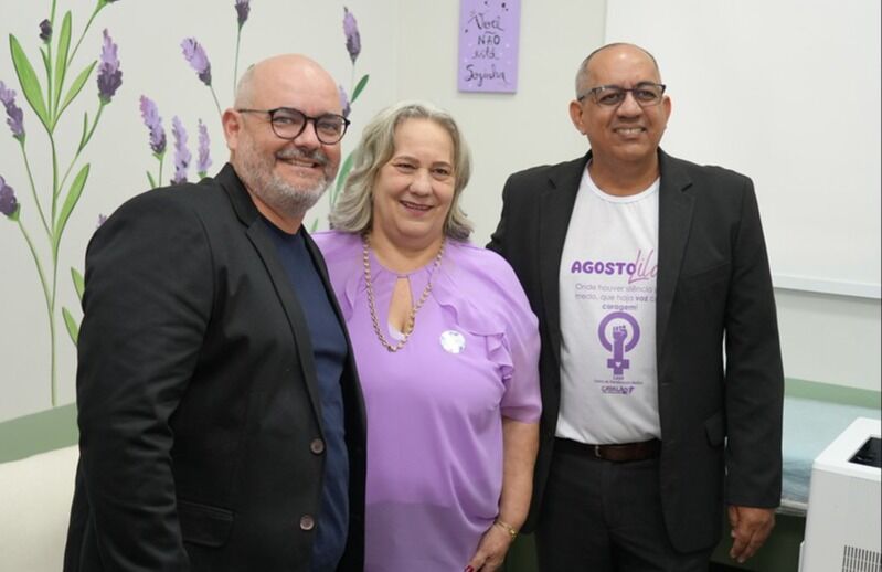 Sala Lilás é inaugurada no CAM e transforma acolhimento em filosofia de cuidado.