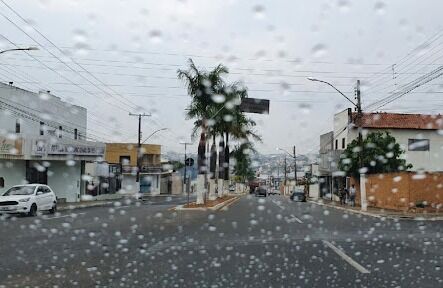 Semana com chuvas intensas e alerta meteorológico em Catalão, Goiás