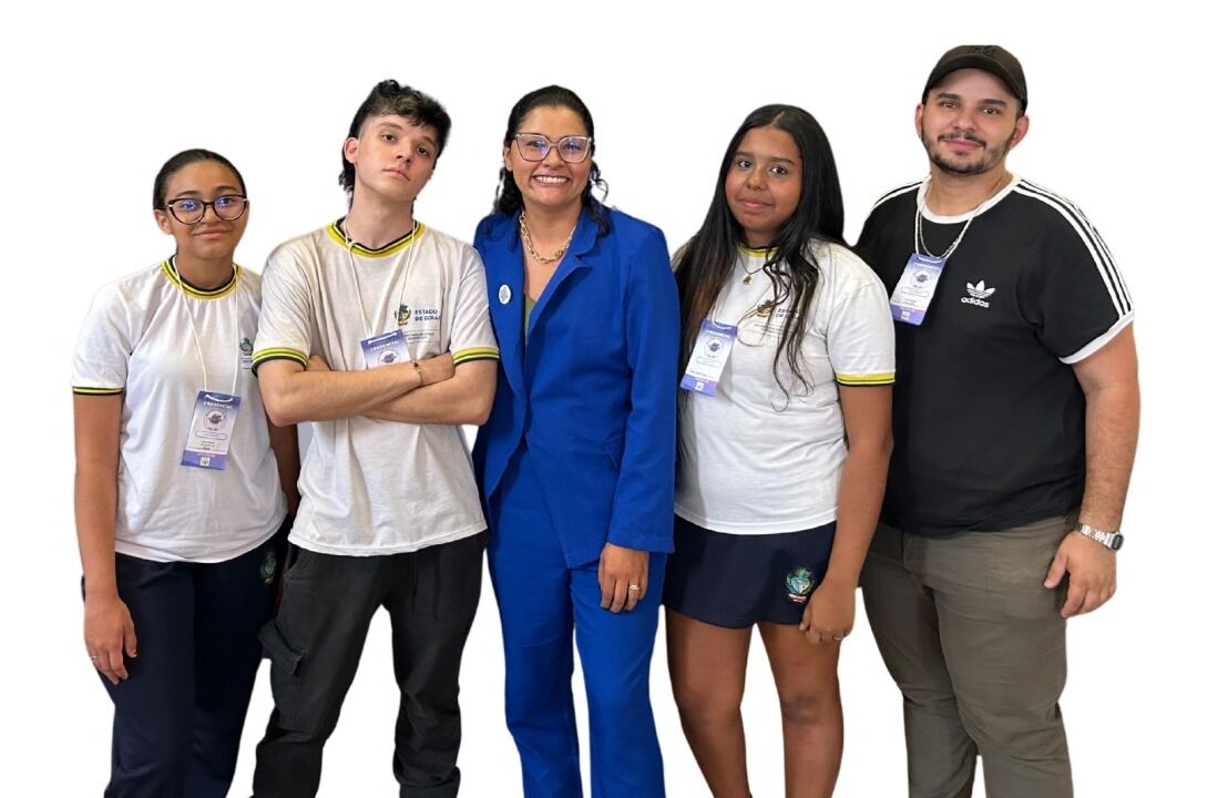 Estudantes da Rede estadual de Goiás criam smartwatch sustentável para apoiar colegas neurodivergentes