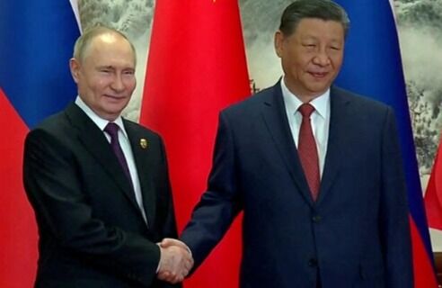 Putin e Xi Jinping se reúnem na China e reforçam 'aliança sem limites'