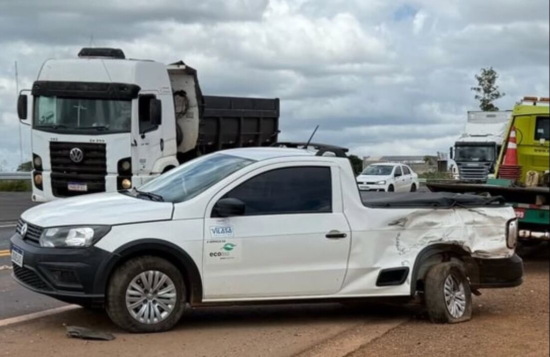 Colisão entre veículos é registrada na BR-050 em Catalão