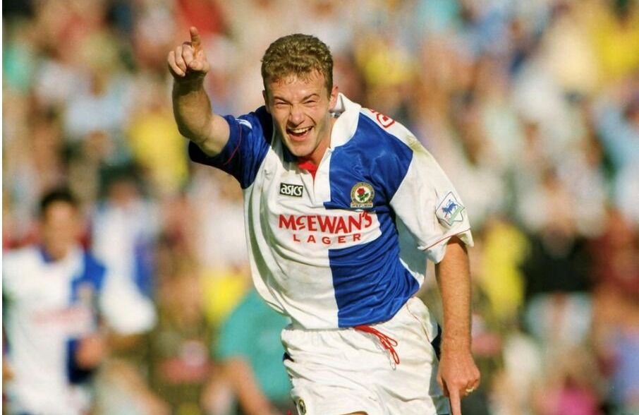 Alan Shearer é o artilheiro do EPL 1994/1995