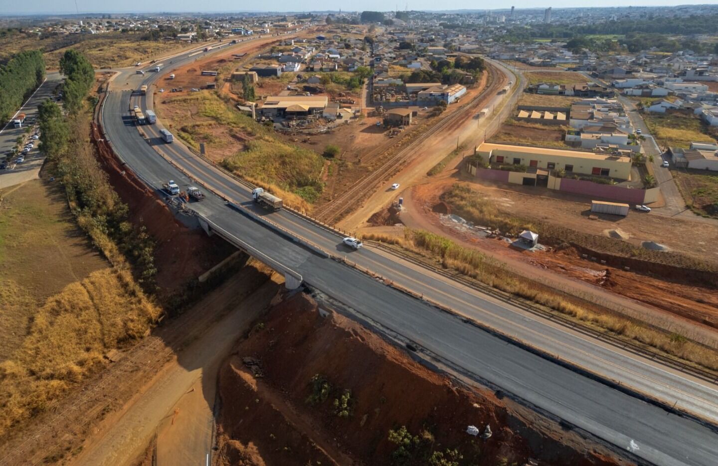 Obras de duplicação da BR-050 em Catalão avançam e atingem 86% de execução