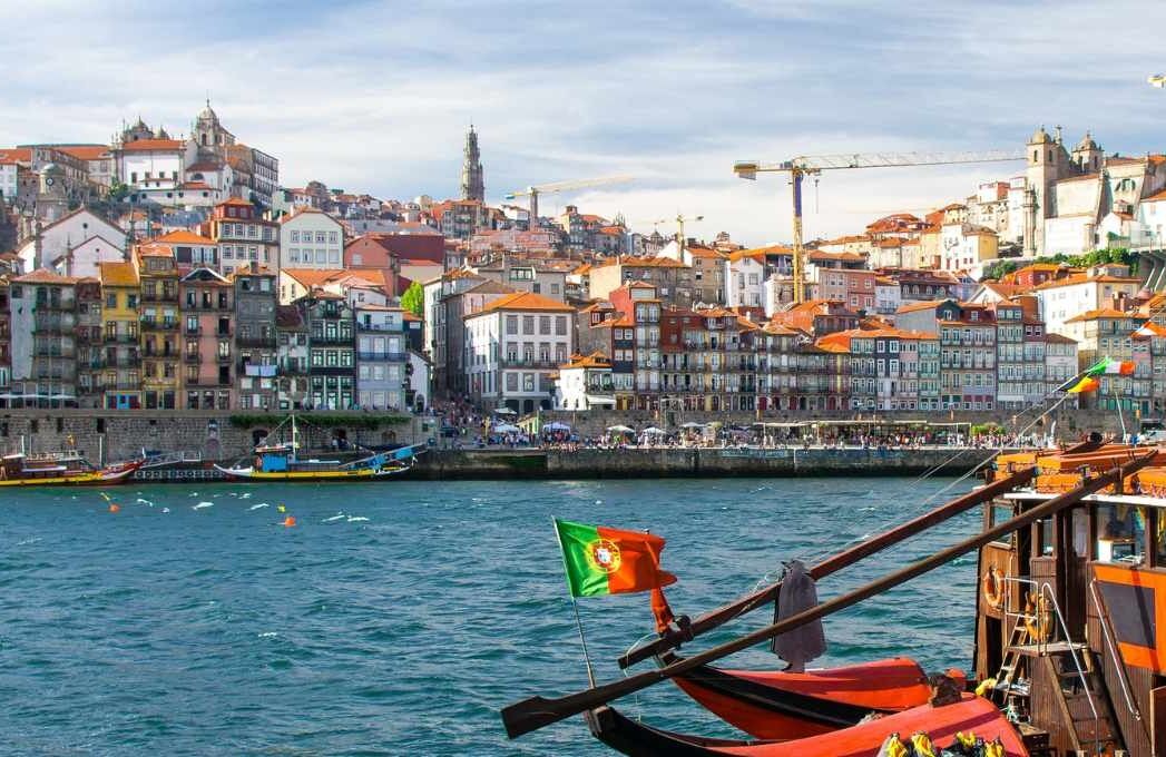 Portugal notifica 5,3 mil brasileiros para deixarem o país