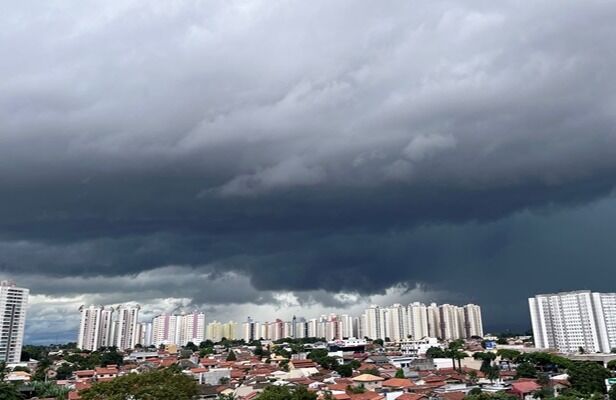 Semana começa com calor e chuva em todas as regiões de Goiás