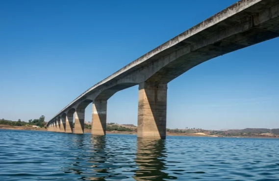 Obras em ponte entre Goiás e Minas alteram trânsito e exigem atenção de motoristas a partir de agosto.