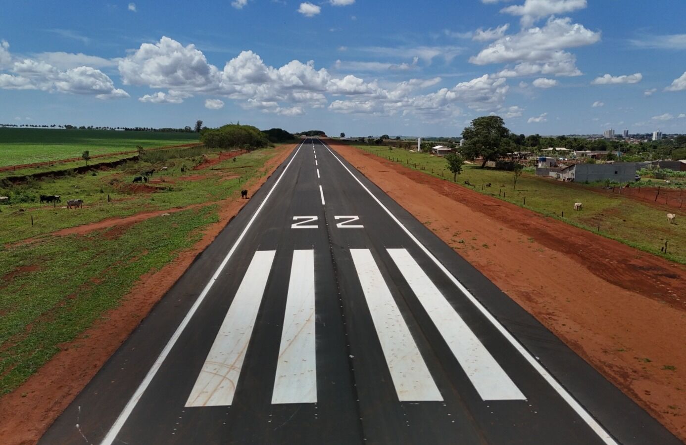 Governo de Goiás restaura e moderniza aeródromos em dez municípios goianos.