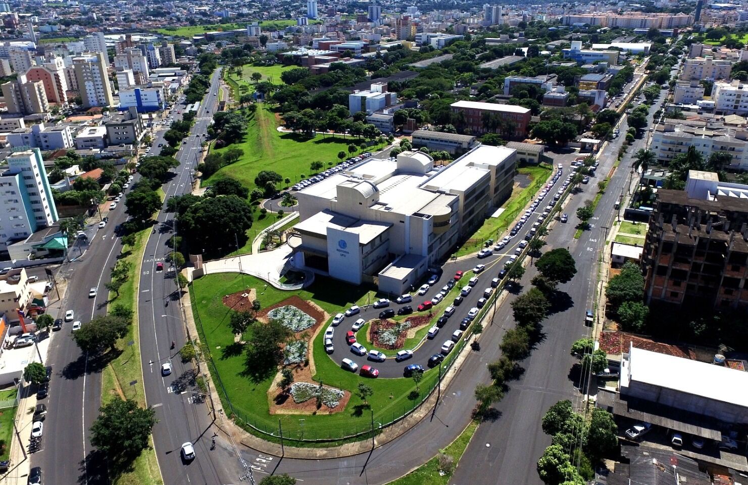 UFU abre concurso público para professores em Uberlândia e Ituiutaba