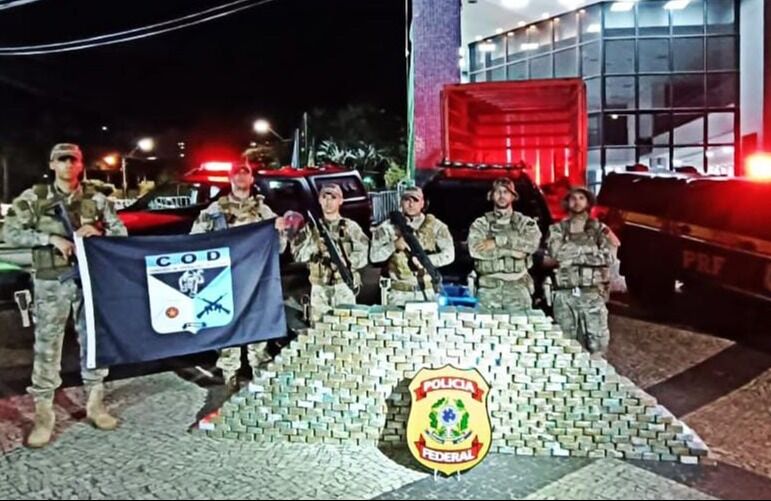 Polícia apreende mais de 400 quilos de pasta base de cocaína em Goiás