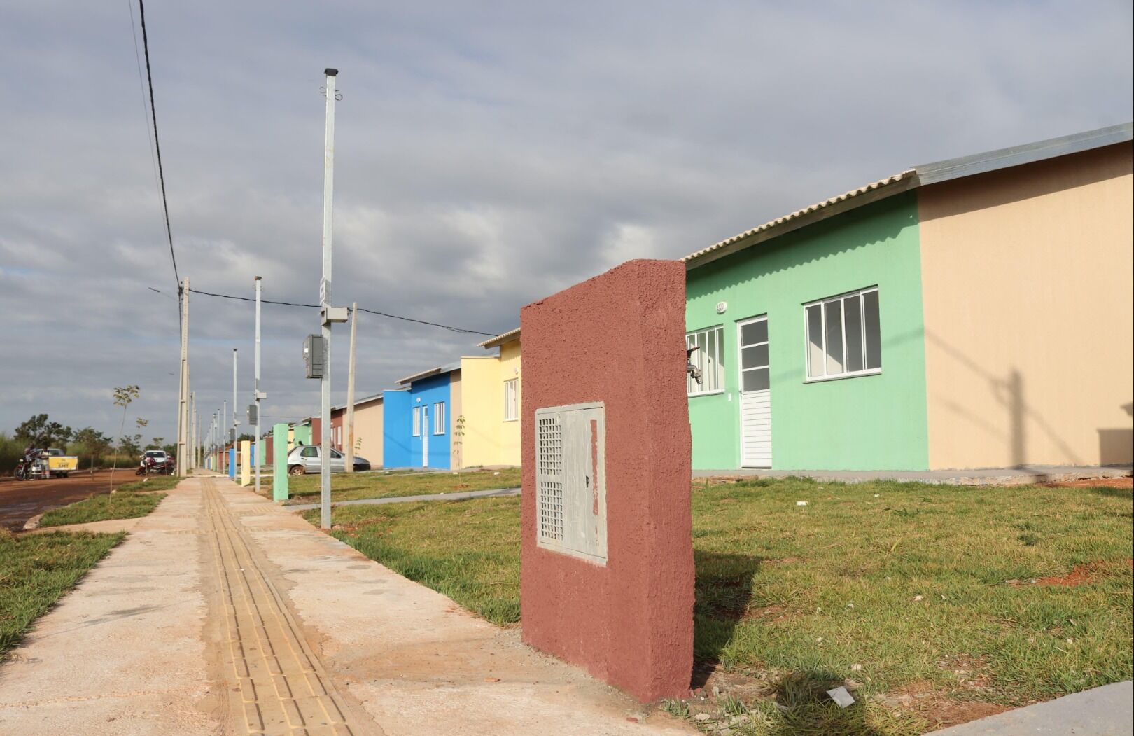 Governo de Goiás seleciona novas famílias para casas a custo zero em 15 municípios