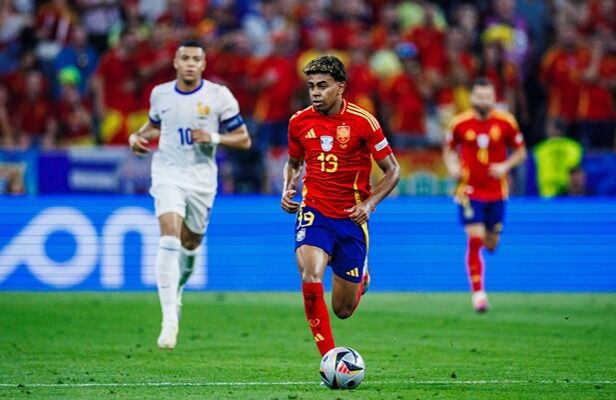 Espanha elimina França e vai à final da Eurocopa